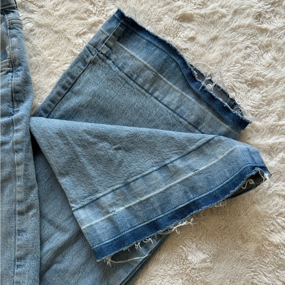Universal Thread Wide Leg Jeans - Picture 3 of 6